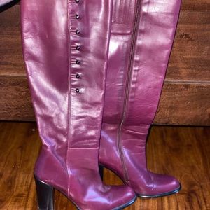 NEW PAIR OF PURPLE LEATHER BOOTS